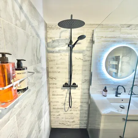 T2 Chaleureux - Parking - Proche Centre-ville Apartment *